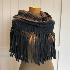 Fringed scarf